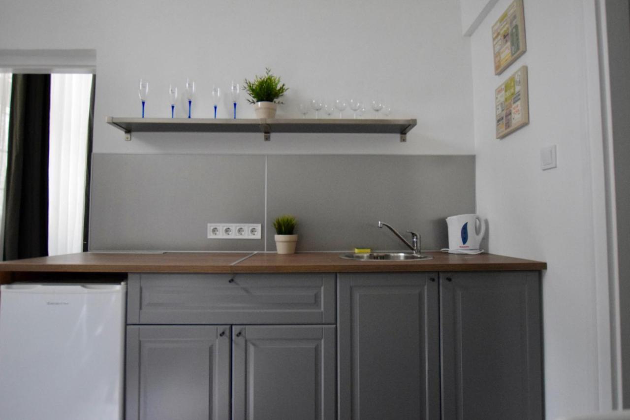 Budget Apartment By Hi5 - Kertesz Street Budapeste Exterior foto
