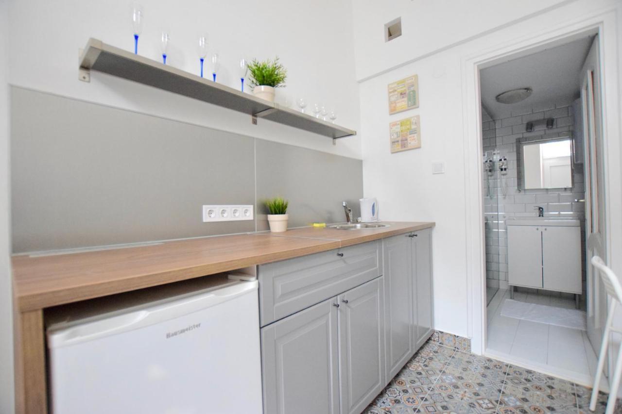 Budget Apartment By Hi5 - Kertesz Street Budapeste Exterior foto